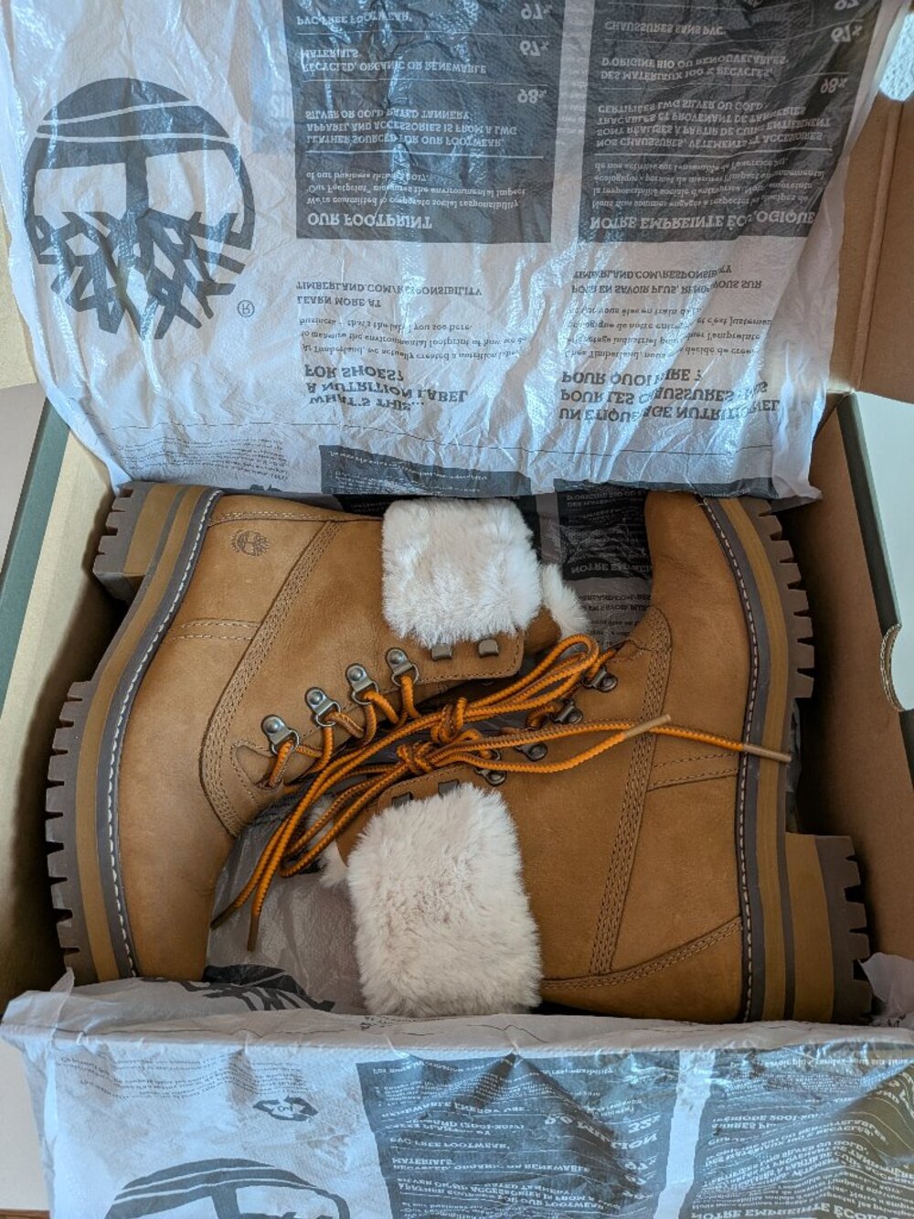 Timberland Courmayeur Valley Waterproof Warmlined Buck Leather Boots